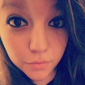 Meet your Posher, Mae-lynn